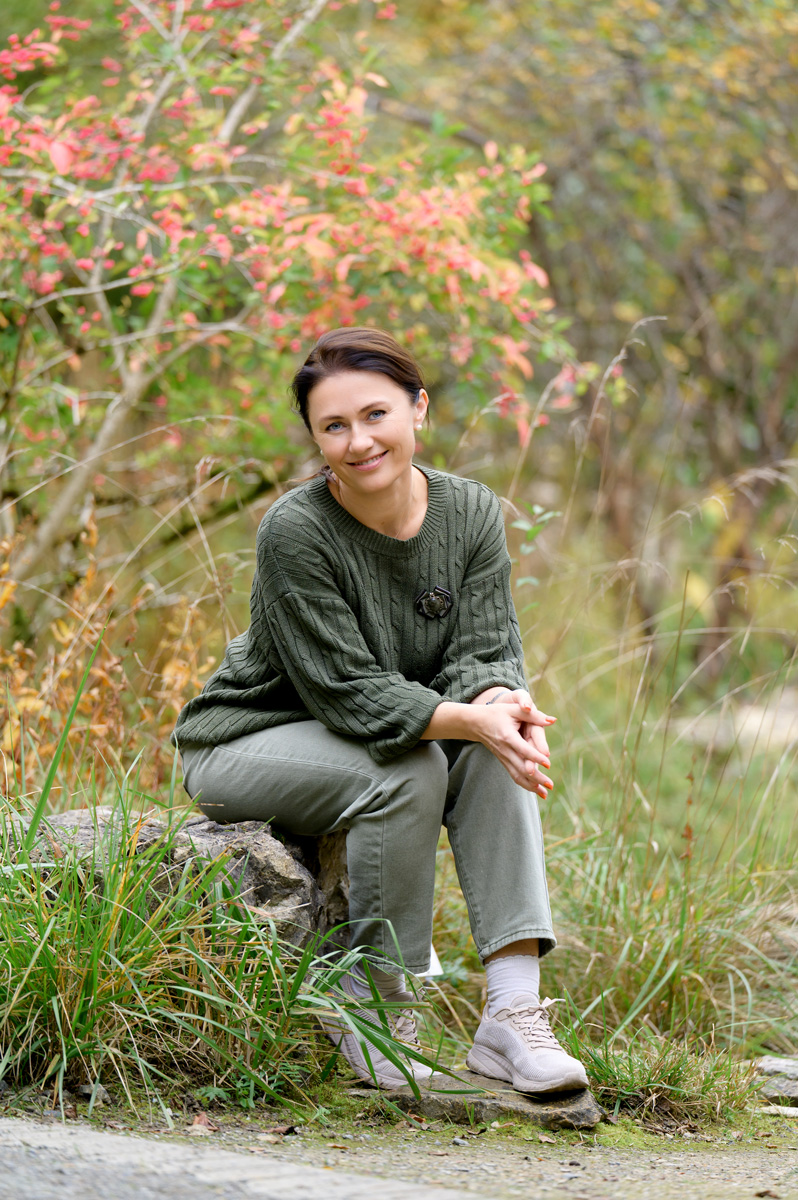 über mich - Mein Weg führte mich durch Fragen, Wandel und innere Heilung. Heute begleite ich Menschen dabei, Klarheit zu finden, und in innere Kraft zu wachsen.