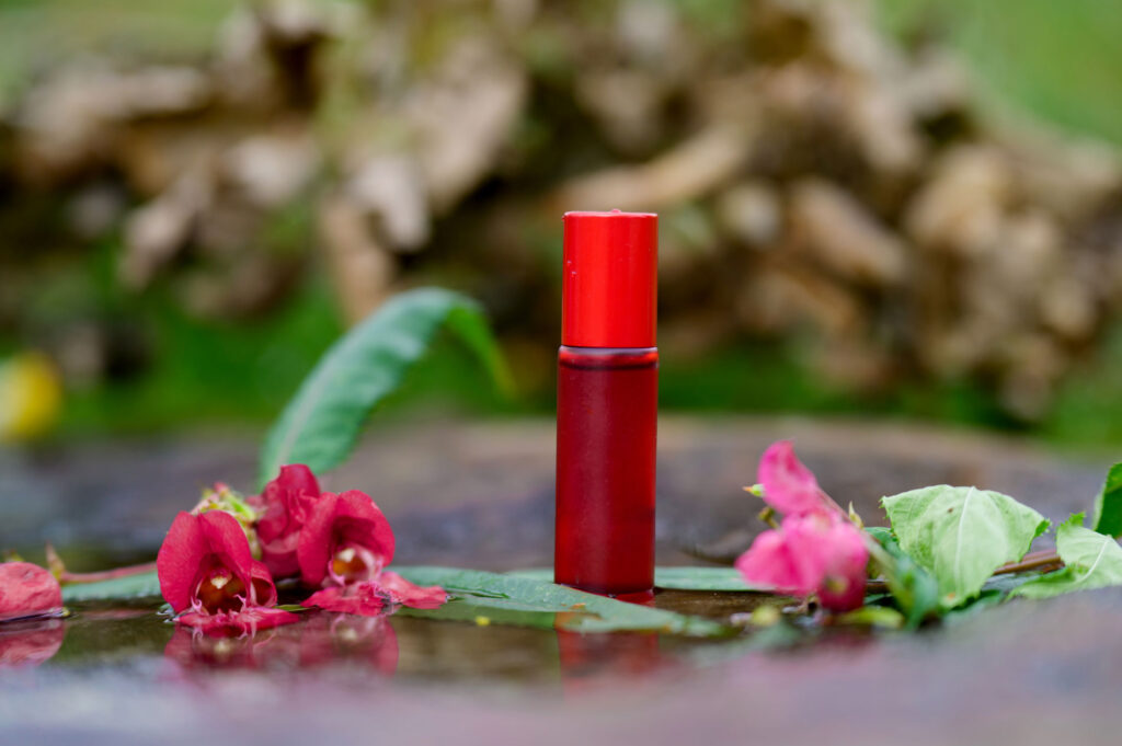 Spirituelle Essenzen aus ätherischen Ölen zur Transformation, Herzöffnung, emotionaler Balance und Bewusstseinsentwicklung. Sanfte Begleiter für deine Seele.